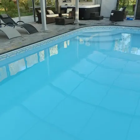 Tatil Evi La Roulotte Du Domaine De *