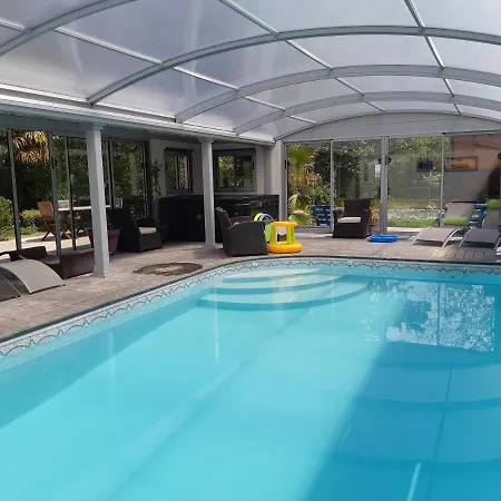 La Roulotte Du Domaine De Tatil Evi Meigné