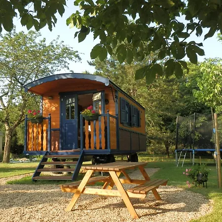 La Roulotte Du Domaine De Tatil Evi Meigné